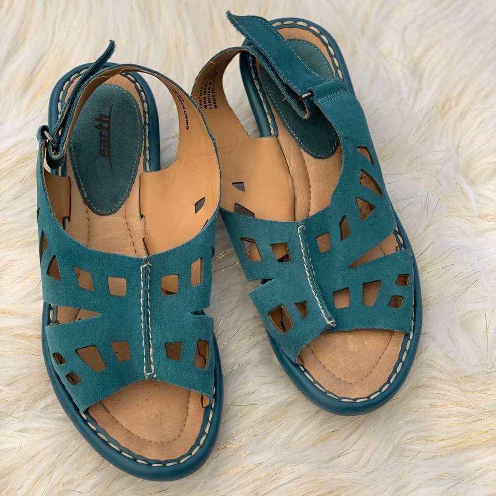 Earth stargaze royal blue sandals size 9B - Picture 6 of 8
